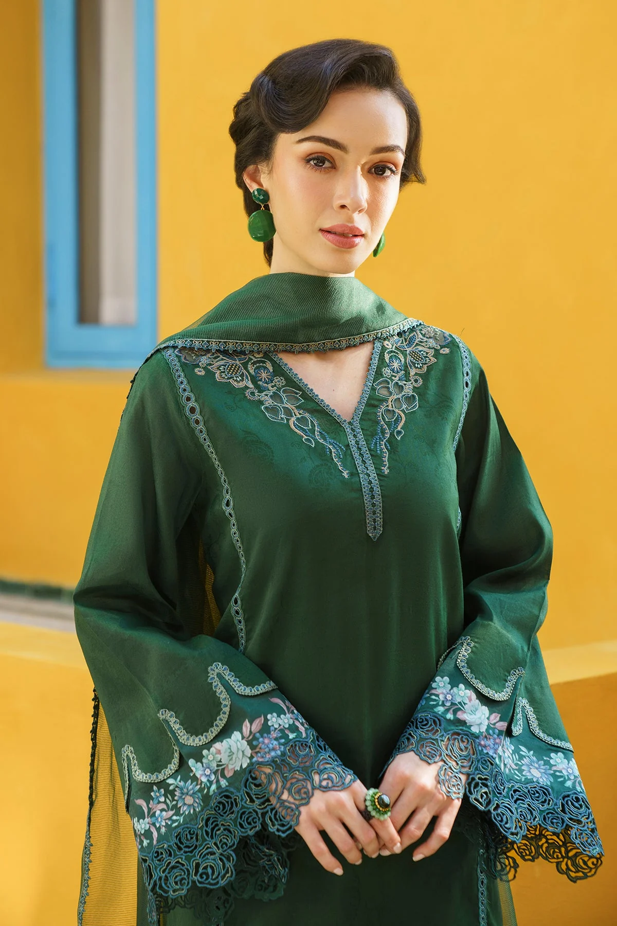 EMBROIDERED JACQUARD LAWN SF-572 - Image 6