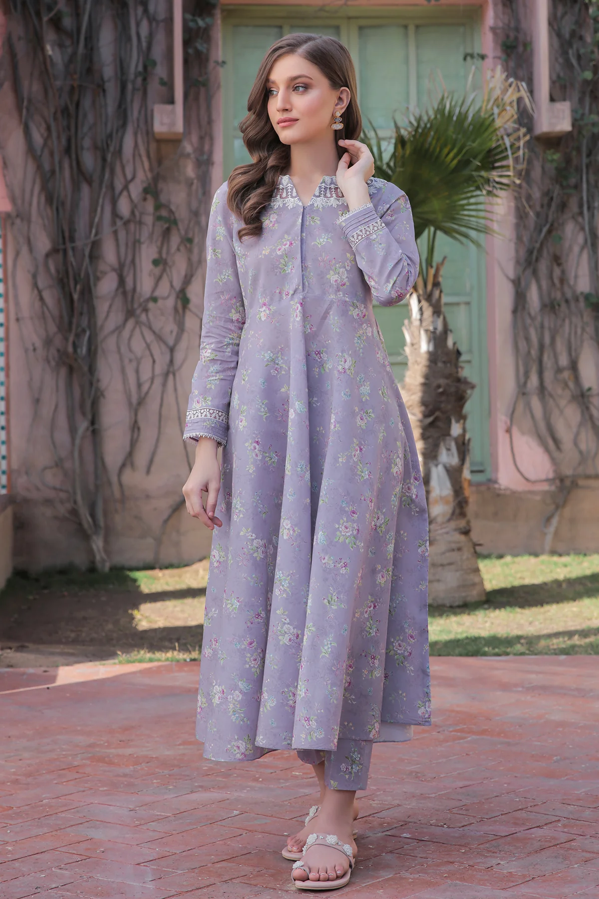EMBROIDERED LAWN UF-324 - Image 3