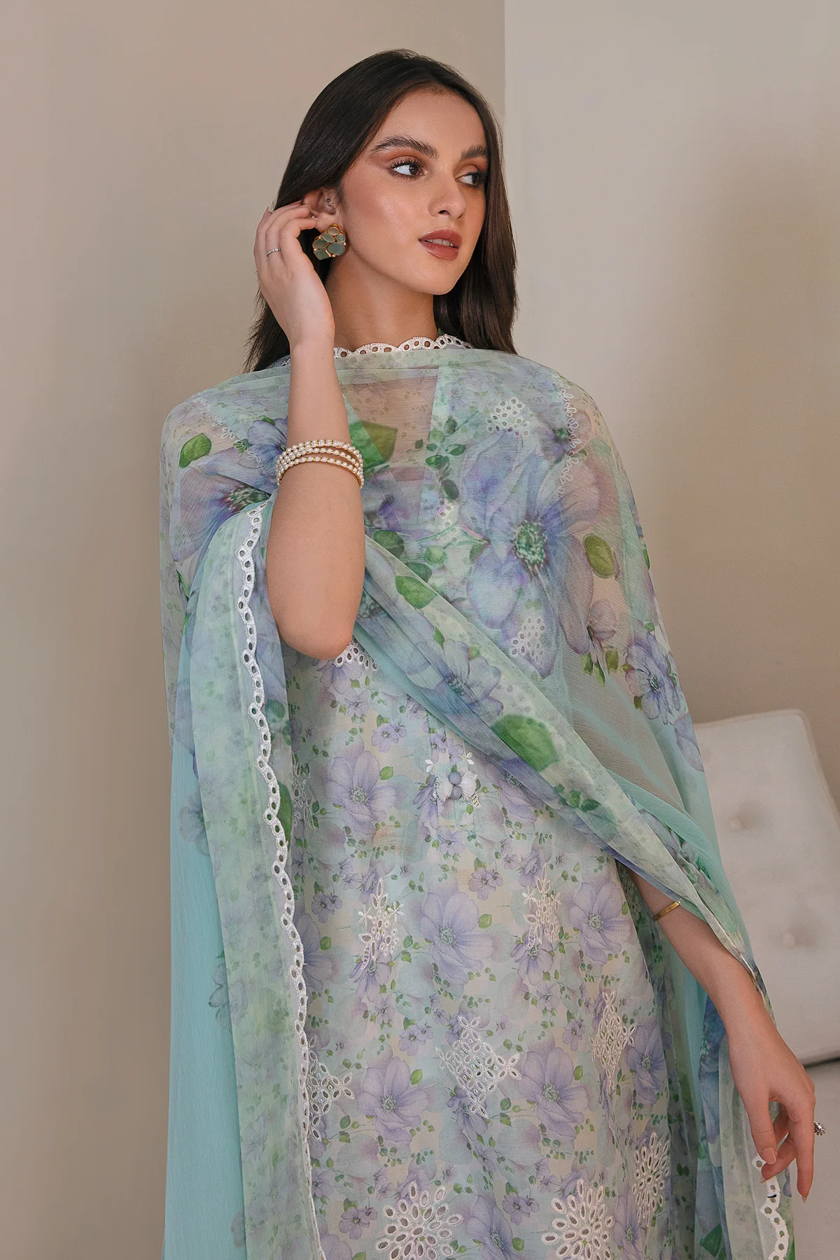 EMBROIDERED  LAWN UF-357 - Image 3