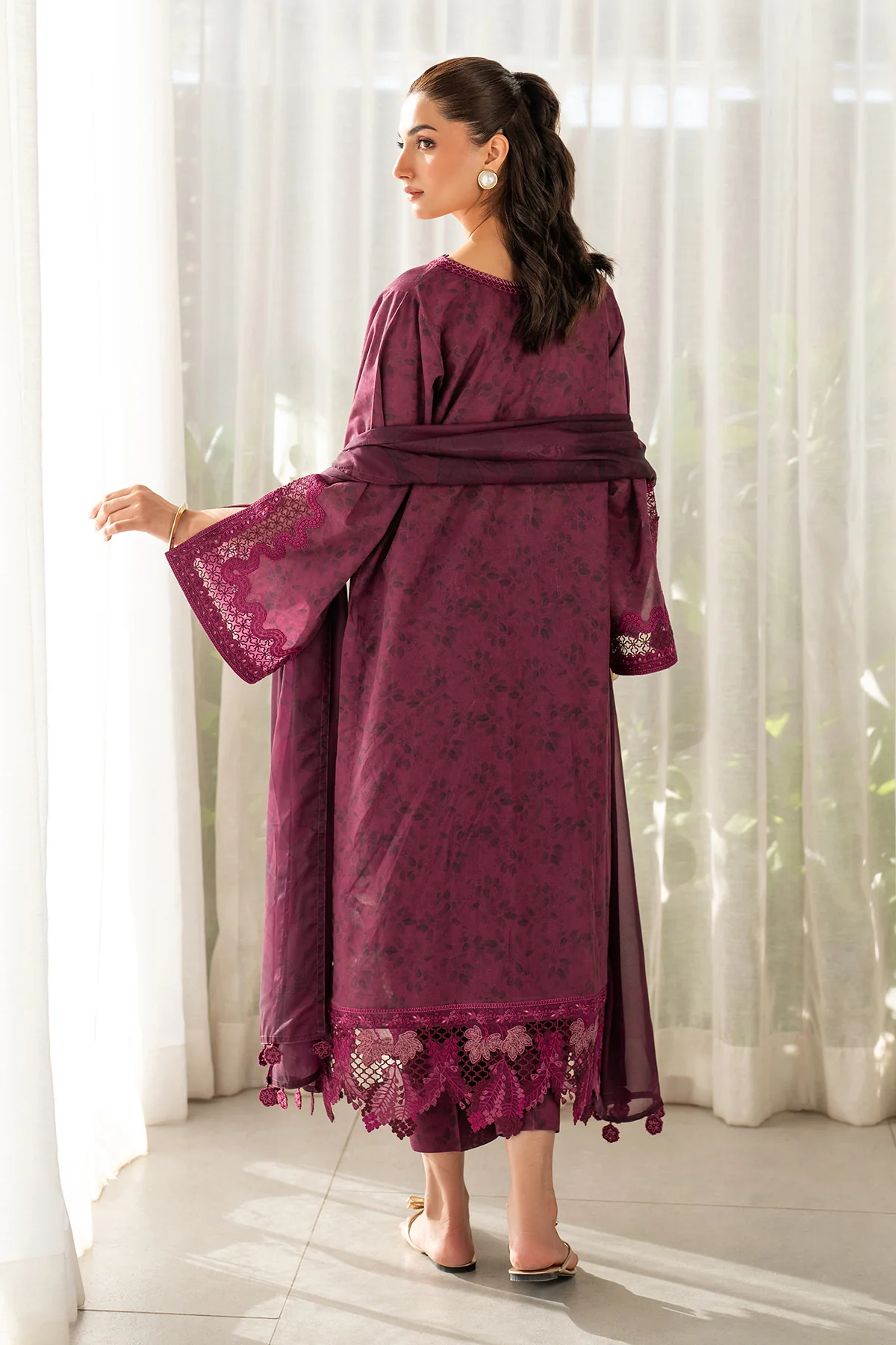 EMBROIDERED PRINTED LAWN SF-4098 - Image 4