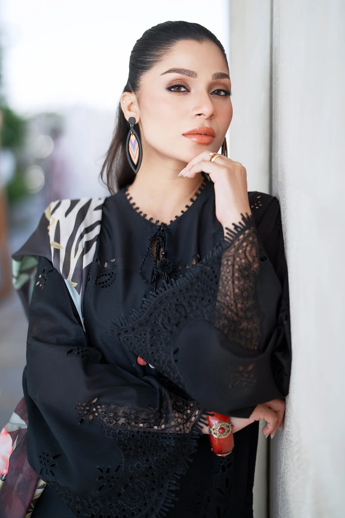 EMBROIDERED PRINTED LAWN UF-4080 - Image 3