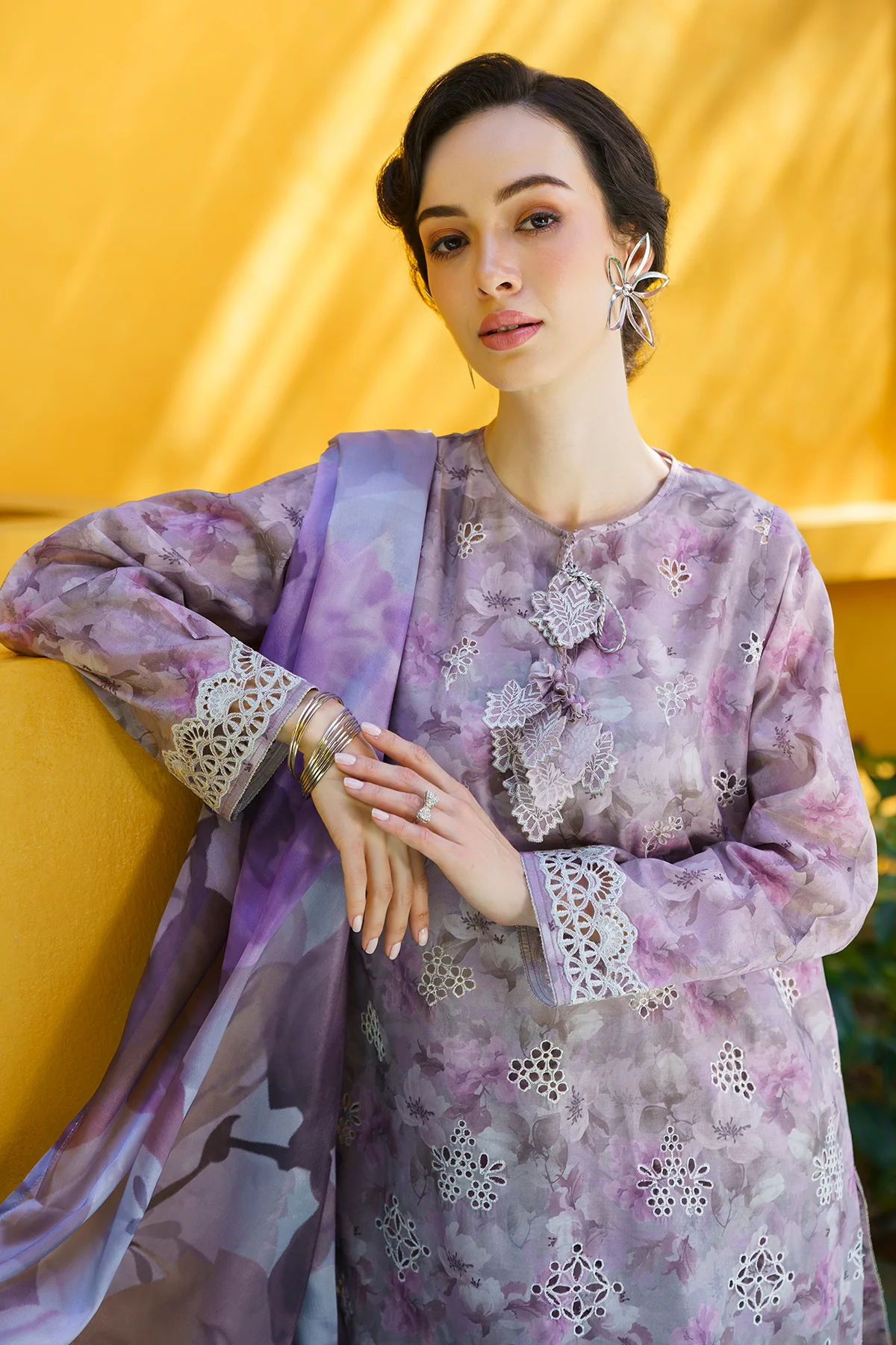EMBROIDERED PRINTED LAWN UF-579 - Image 3