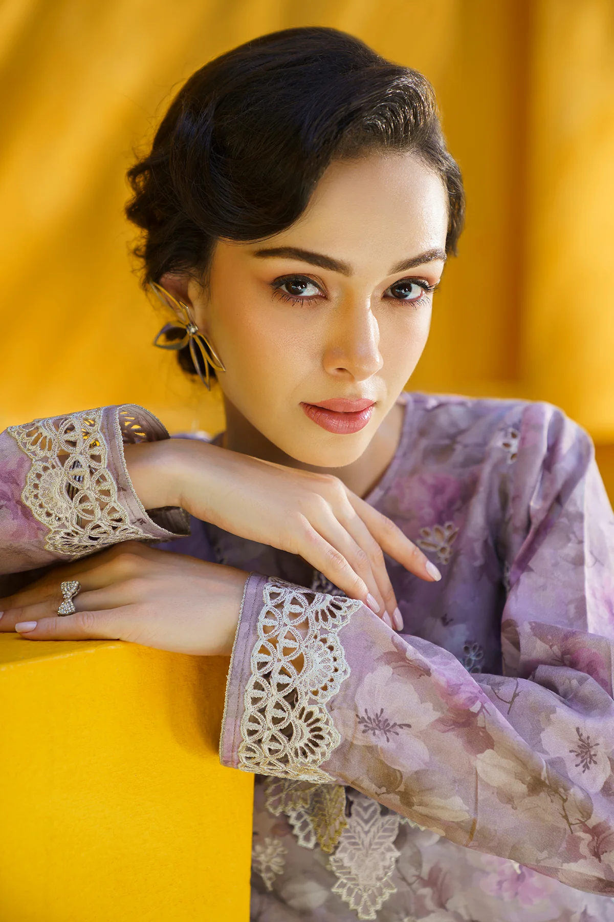 EMBROIDERED PRINTED LAWN UF-579 - Image 4