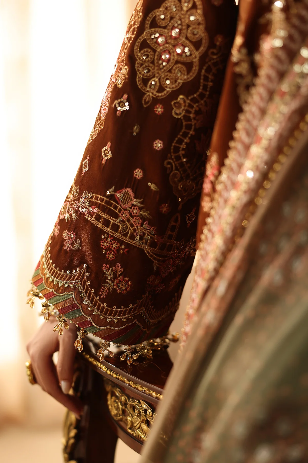 EMBROIDERED VELVET UF-4317 - Image 9